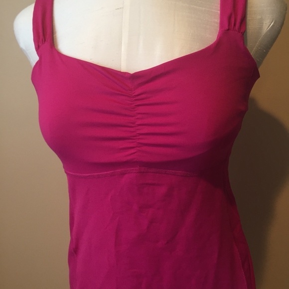 Lululemon Aria Tank Sz 8 Raspberry - Picture 3 of 6